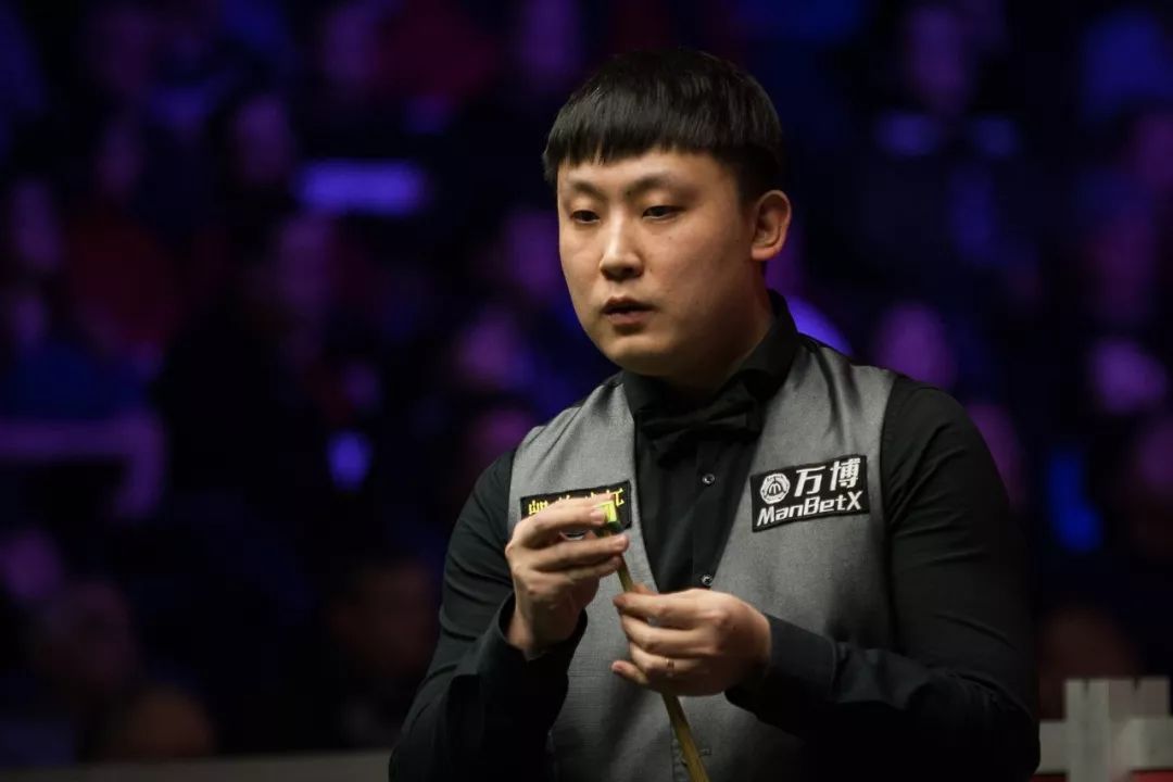 凸显了他们 凸显了他们