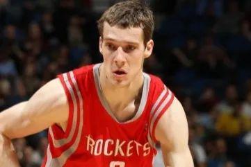 通过扎实的 通过扎实的