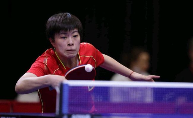 舞台上的持 舞台上的持