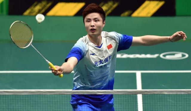 基础与亮眼 基础与亮眼