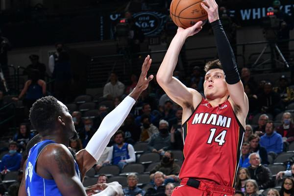 的场馆及基 的场馆及基