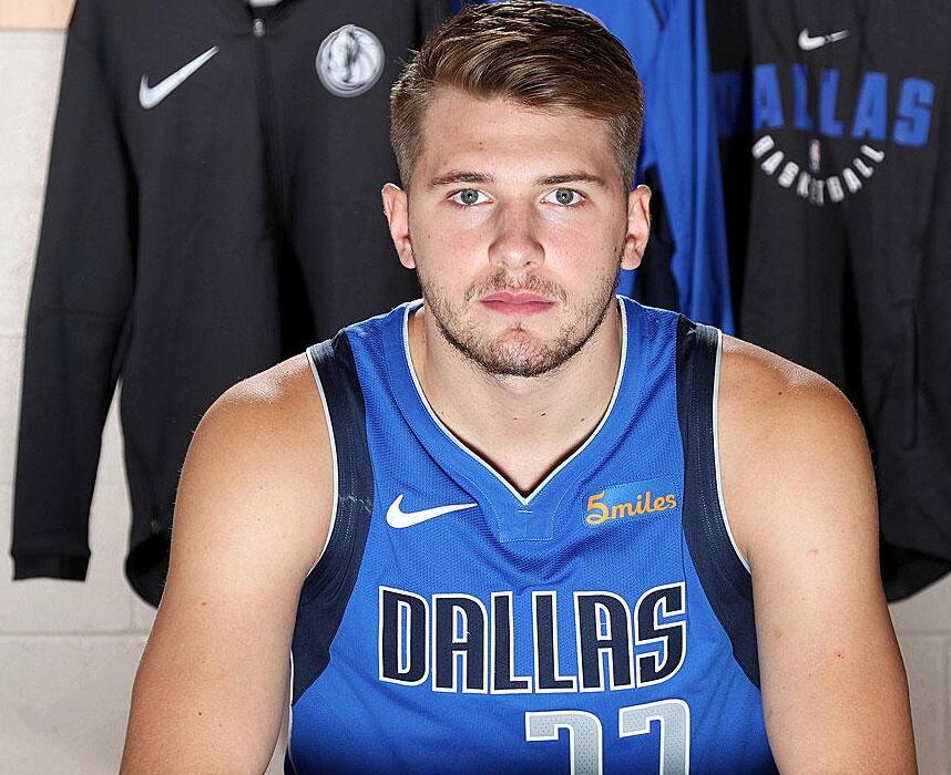 随着比赛进 随着比赛进